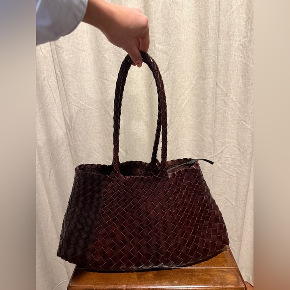 Handbags - 100% Leather Woven Tote